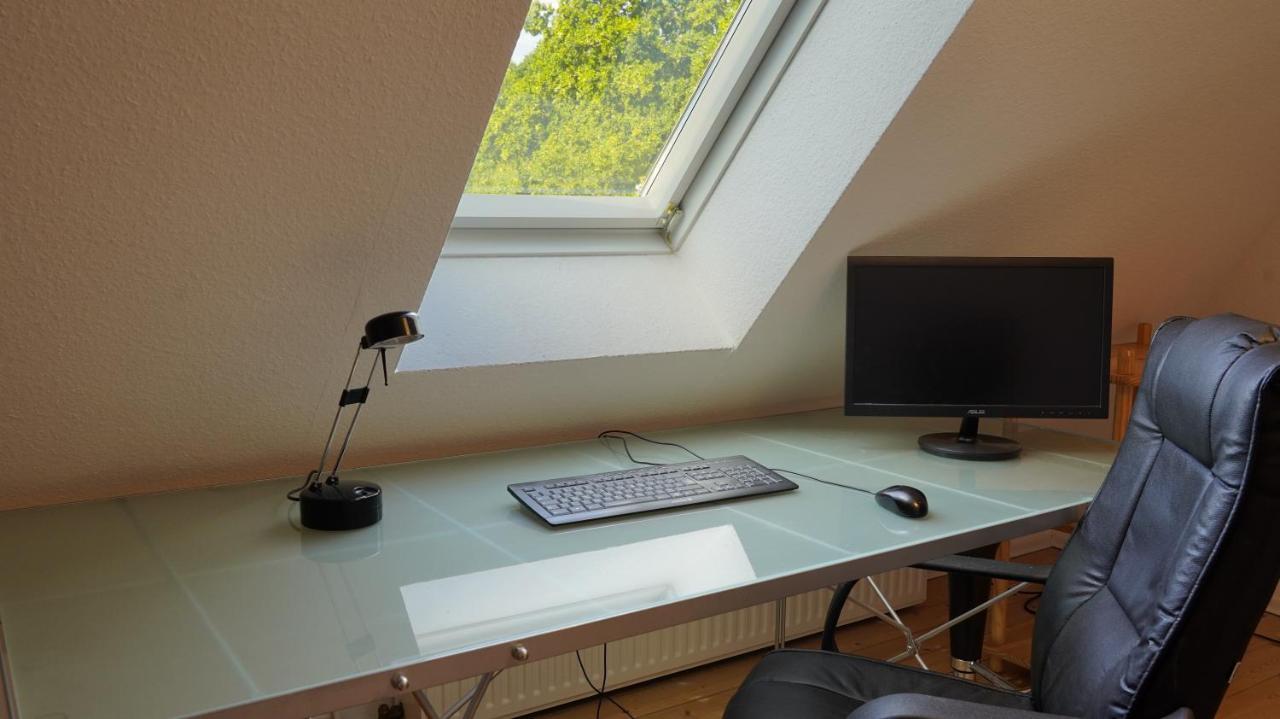 3 Schlafzimmer 8 Gaste Ruhig 110Qm Nahe Flughafen Norderstedt Exteriér fotografie
